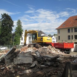 200821_3196_abbruch_jkh_mit Namen.jpg